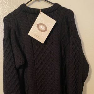 Medium Black Lightweight Sweater